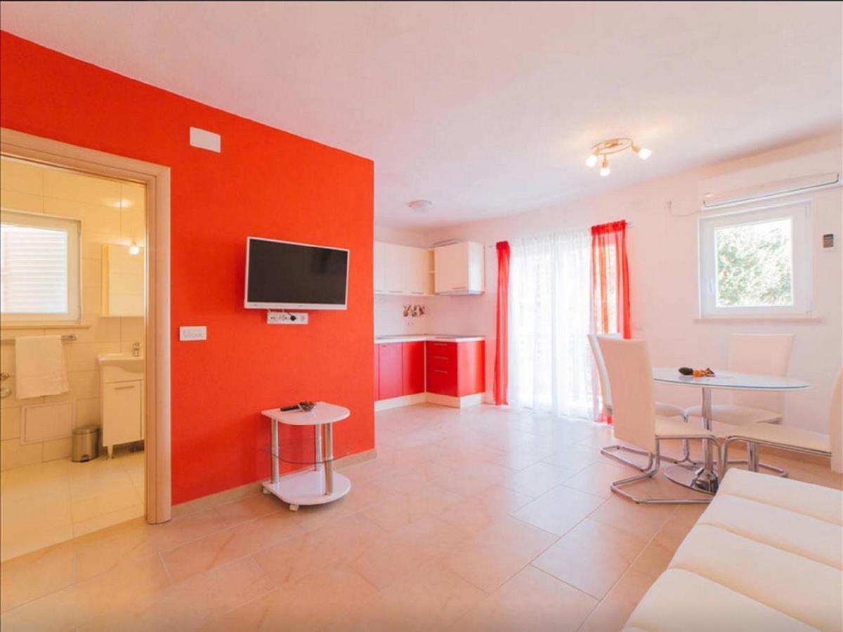 House Karlo Apartments Omiš Exteriör bild